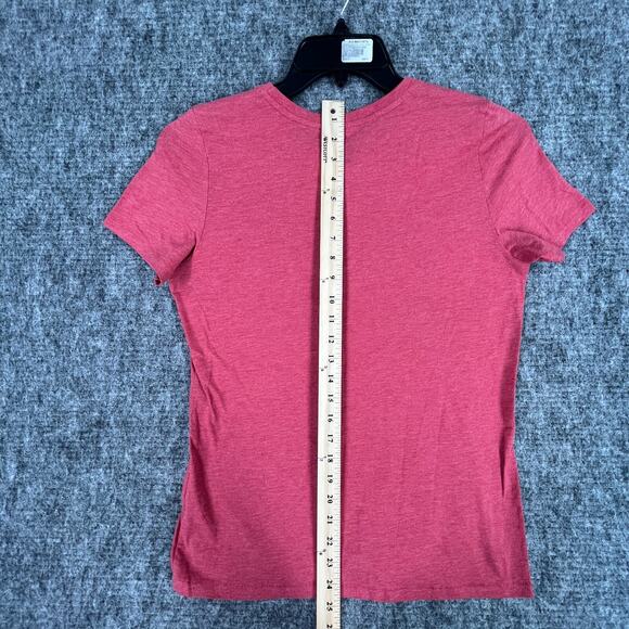 Life is Good Shirt Womens M Red Fish Family Forever Cool Tee Classic Fit Outdoor - Picture 7 of 8